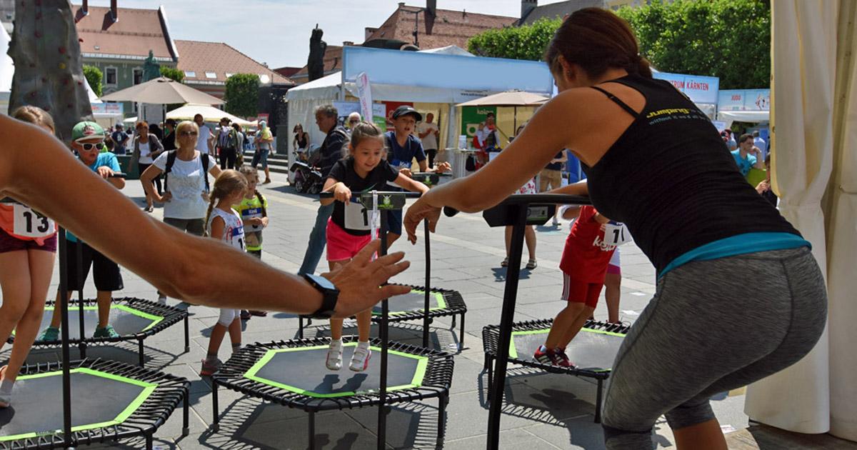 fit durch trampolinspringen