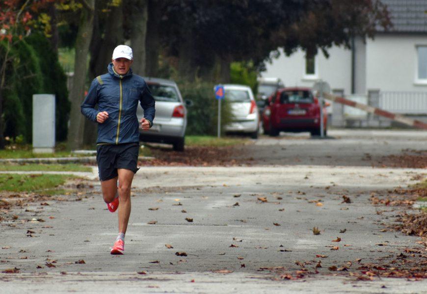 Ausdauertraining für HobbysportlerInnen: Cardio versus Outdoor-Training