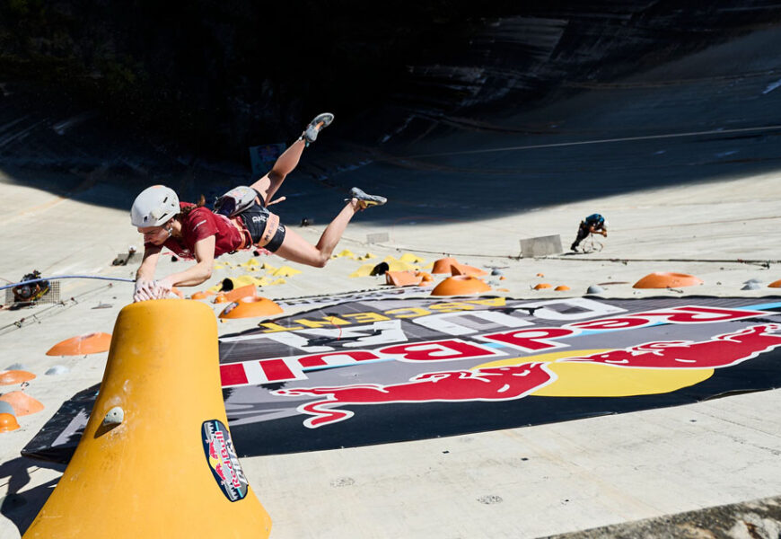 Red Bull Dual Ascent 2024: das Kletter-Highlight am Verzasca Staudamm Red Bull Dual Ascent 2024: das Kletter-Highlight am Verzasca Staudamm