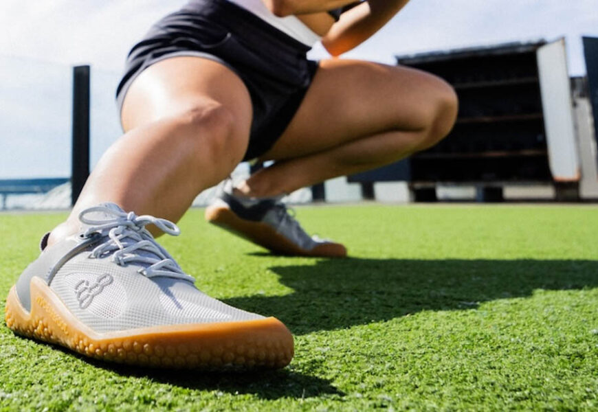 Nicht der Bizeps entscheidet: Ganzheitliches Krafttraining beginnt in den Füßen Nicht der Bizeps entscheidet: Ganzheitliches Krafttraining beginnt in den Füßen